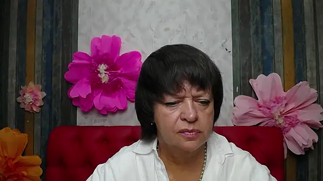 Snapshot of MaltaFora chatting on October 2025 11:01:01 AM MaltaFora online show from October 2025 11:01:01 AM