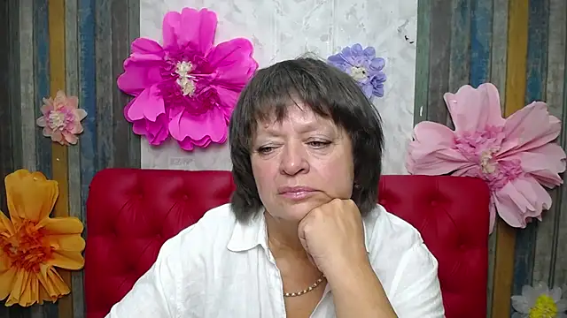 Snapshot of MaltaFora chatting on October 2025 11:12:02 AM MaltaFora online show from October 2025 11:12:02 AM