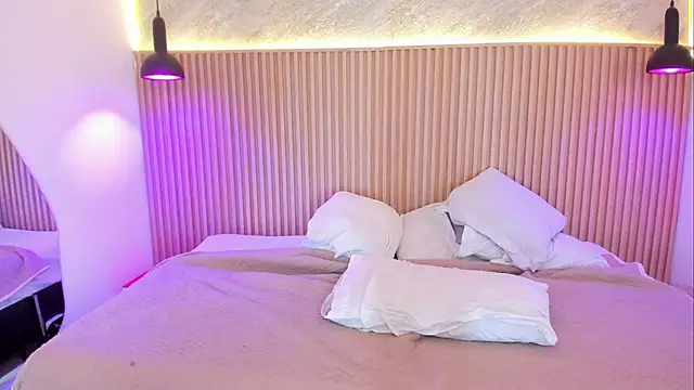 Snapshot of ValeryCortezm chatting on October 2025 12:31:02 AM ValeryCortezm online show from October 2025 12:31:02 AM