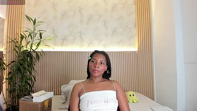 Snapshot of ValeryCortezm chatting on November 2025 12:20:01 PM ValeryCortezm online show from November 2025 12:20:01 PM