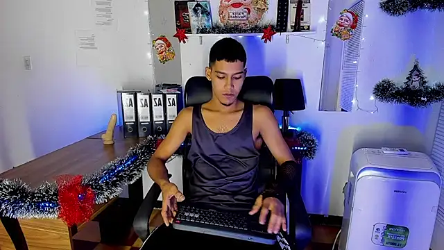 Snapshot of xxKamadevaxx chatting on November 2025 12:27:02 PM xxKamadevaxx online show from November 2025 12:27:02 PM