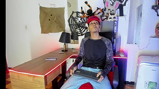 Snapshot of xxKamadevaxx chatting on October 2025 12:35:03 PM xxKamadevaxx online show from October 2025 12:35:03 PM