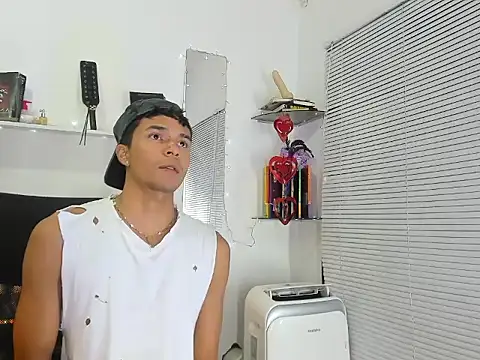 xxKamadevaxx online show from February 2026 12:38:02 PM