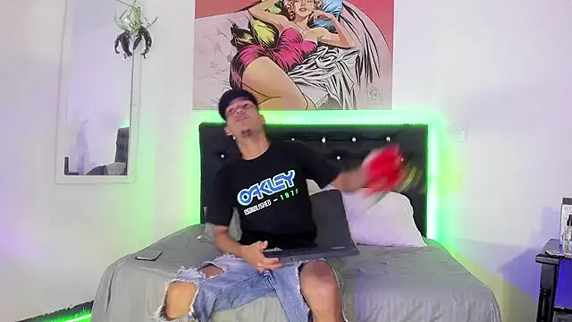 Snapshot of xxKamadevaxx chatting on November 2025 12:31:01 PM xxKamadevaxx online show from November 2025 12:31:01 PM