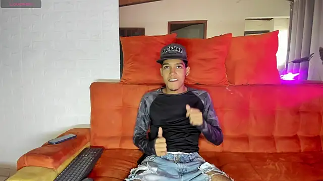 Snapshot of xxKamadevaxx chatting on October 2025 12:39:02 PM xxKamadevaxx online show from October 2025 12:39:02 PM