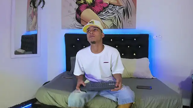 Snapshot of xxKamadevaxx chatting on November 2025 12:42:02 PM xxKamadevaxx online show from November 2025 12:42:02 PM