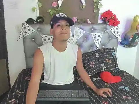 xxKamadevaxx online show from June 2026 01:28:01 PM