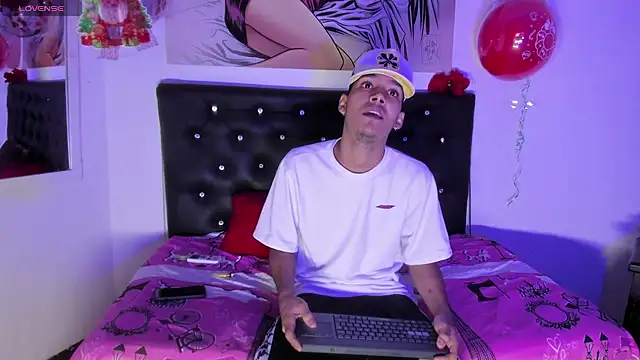 xxKamadevaxx online show from December 2025 12:53:02 PM