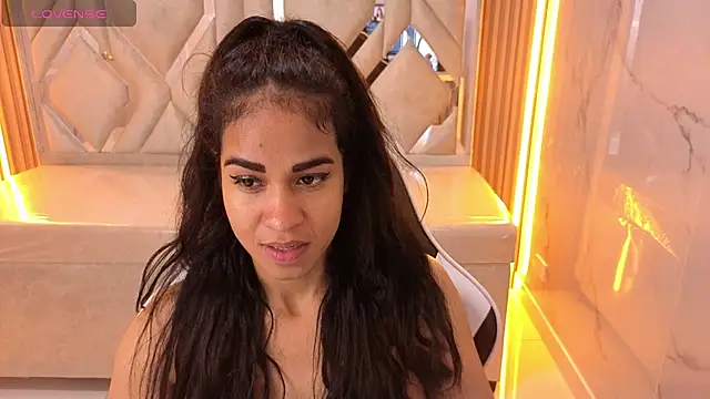 Snapshot of Maia_Tx chatting on December 2025 01:16:02 AM Maia Tx online show from December 2025 01:16:02 AM