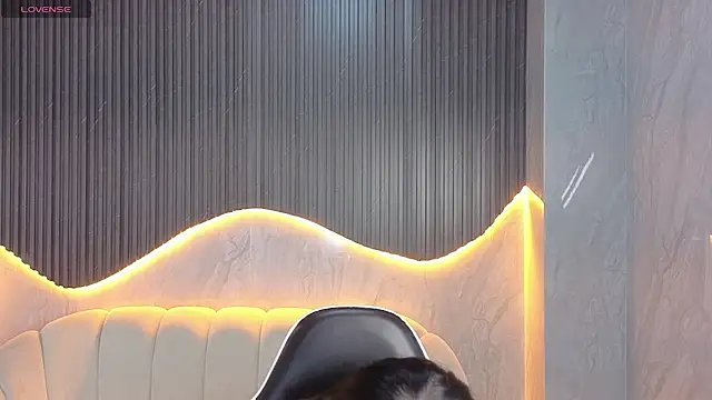 Snapshot of Maia_Tx chatting on November 2025 01:00:02 PM Maia Tx online show from November 2025 01:00:02 PM