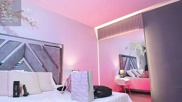 Isa Rouse   online show from November 2025 02:12:02 AM