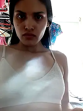 Isa Rouse   online show from October 2025 02:35:02 PM