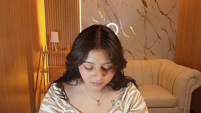 mia hot tf online show from October 2025 01:01:02 PM