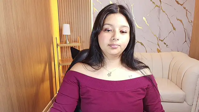 mia hot tf online show from September 2025 01:28:02 PM