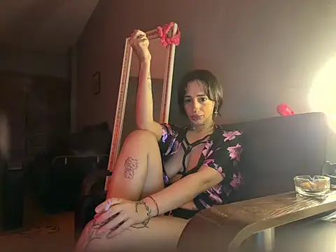 Monica uwu online show from October 2025 04:09:01 PM