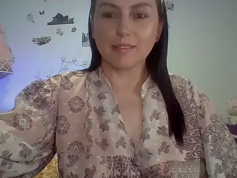 Venusina 07 online show from November 2025 02:00:02 AM