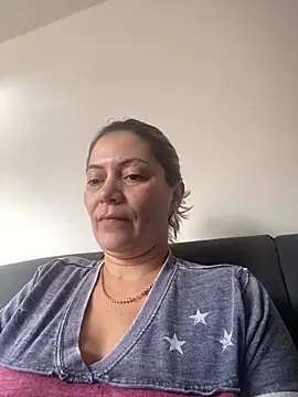 pamelaqenn 2 online show from September 2025 05:41:02 PM