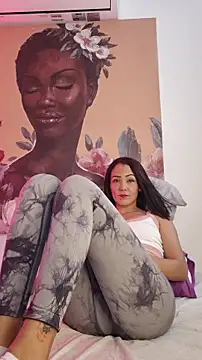 Lhia  online show from November 2025 06:22:02 PM