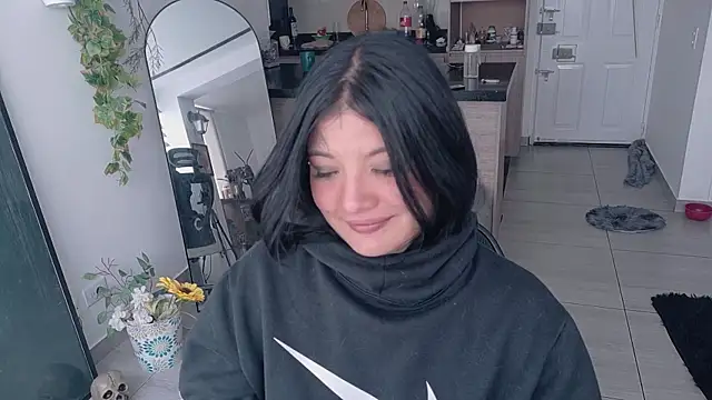 Unatatuada online show from November 2025 07:17:02 PM