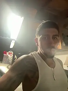 Snapshot of busnfatnutsLildee chatting on February 2026 03:57:02 AM busnfatnutsLildee online show from February 2026 03:57:02 AM