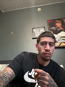 Snapshot of busnfatnutsLildee chatting on February 2026 12:53:01 AM busnfatnutsLildee online show from February 2026 12:53:01 AM