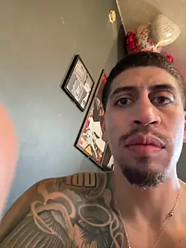 Snapshot of busnfatnutsLildee chatting on February 2026 10:23:02 PM busnfatnutsLildee online show from February 2026 10:23:02 PM