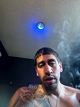 Snapshot of busnfatnutsLildee chatting on January 2026 10:58:02 PM busnfatnutsLildee online show from January 2026 10:58:02 PM