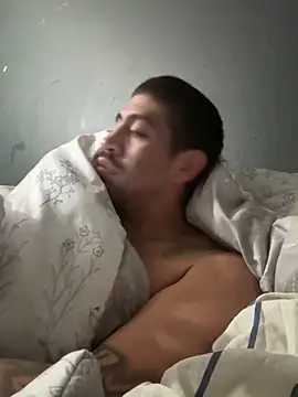 Snapshot of busnfatnutsLildee chatting on November 2025 01:48:02 PM busnfatnutsLildee online show from November 2025 01:48:02 PM