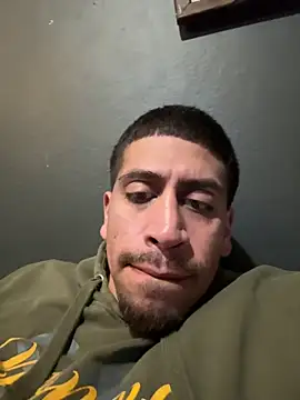 Snapshot of busnfatnutsLildee chatting on February 2026 08:05:02 AM busnfatnutsLildee online show from February 2026 08:05:02 AM