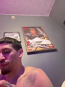 Snapshot of busnfatnutsLildee chatting on February 2026 01:25:01 AM busnfatnutsLildee online show from February 2026 01:25:01 AM