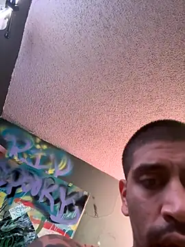 Snapshot of busnfatnutsLildee chatting on December 2025 02:21:01 AM busnfatnutsLildee online show from December 2025 02:21:01 AM