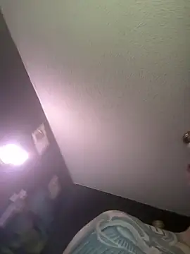 Snapshot of busnfatnutsLildee chatting on December 2025 08:28:02 PM busnfatnutsLildee online show from December 2025 08:28:02 PM