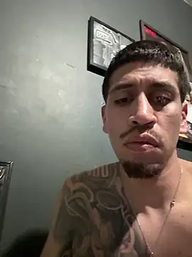 Snapshot of busnfatnutsLildee chatting on February 2026 02:42:01 AM busnfatnutsLildee online show from February 2026 02:42:01 AM