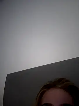IceEyesUK online show from October 2025 09:46:01 PM