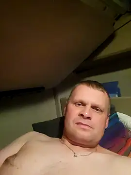 tygros11 online show from November 2025 07:28:01 PM