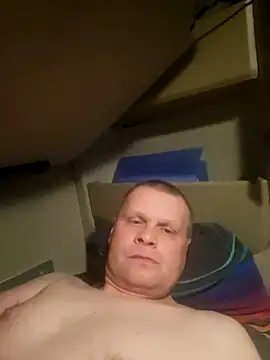 tygros11 online show from February 2026 10:18:01 PM