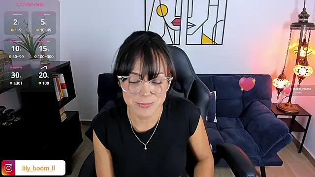 Lyliboomm online show from October 2025 10:57:01 PM