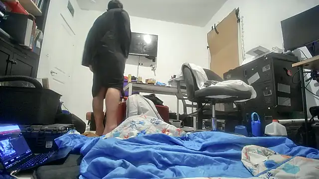 jasoncali305 online show from November 2025 10:04:01 AM