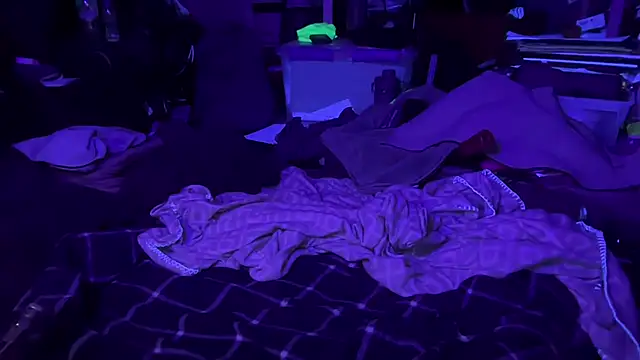 jasoncali305 online show from April 2026 02:05:01 AM