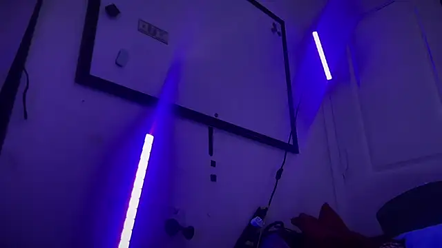 jasoncali305 online show from February 2026 05:45:01 PM