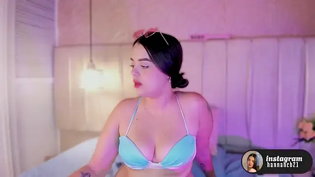 hannahst  online show from November 2025 08:12:01 PM