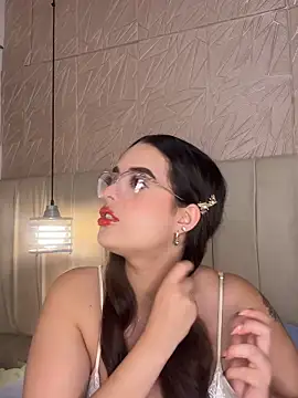 hannahst  online show from March 2026 08:29:01 PM