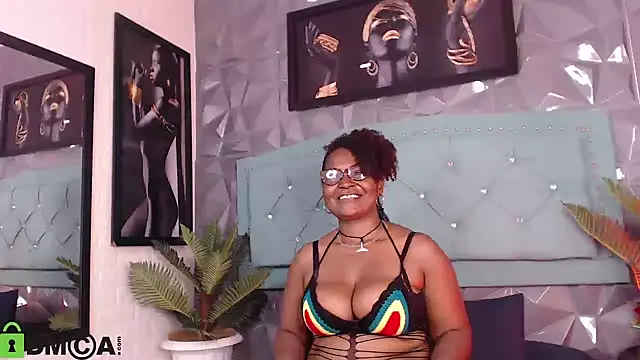 Snapshot of sheyla__ebony chatting on September 2025 09:27:01 PM sheyla ebony online show from September 2025 09:27:01 PM