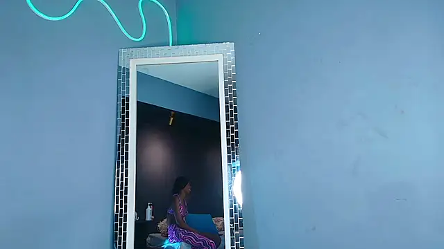 Snapshot of CamilaaSaenz chatting on September 2025 08:04:02 PM CamilaaSaenz online show from September 2025 08:04:02 PM