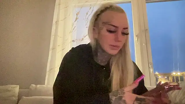 Snapshot of paulinaalatalo chatting on January 2026 02:54:02 PM paulinaalatalo online show from January 2026 02:54:02 PM