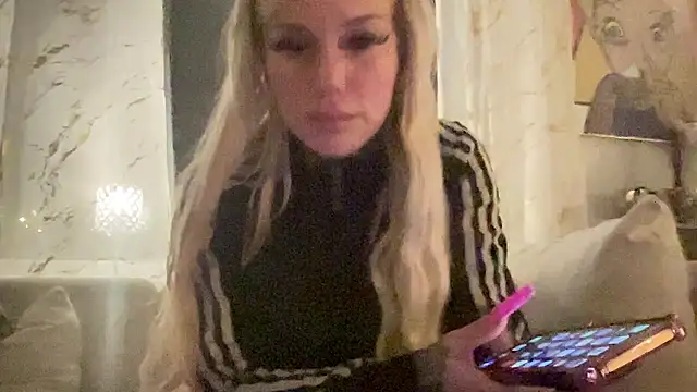 Snapshot of paulinaalatalo chatting on January 2026 07:41:02 PM paulinaalatalo online show from January 2026 07:41:02 PM