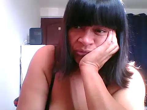 adri89-g online show from December 2025 01:12:02 PM