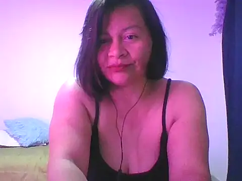 adri89-g online show from September 2025 01:06:02 AM