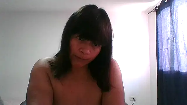 adri89-g online show from February 2026 12:36:02 PM