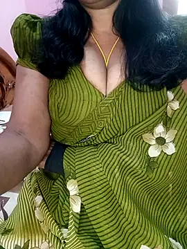 Snapshot of KannadaTamilTeluguBeauty chatting on February 2026 09:42:02 AM KannadaTamilTeluguBeauty online show from February 2026 09:42:02 AM